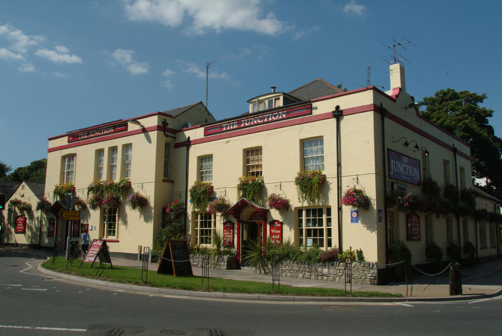 The Junction Hotel Dorchester Exterior photo